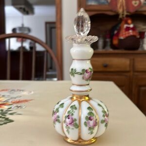 Vtg Perfume Bottle and Vase in great condition. Beautiful together or separate